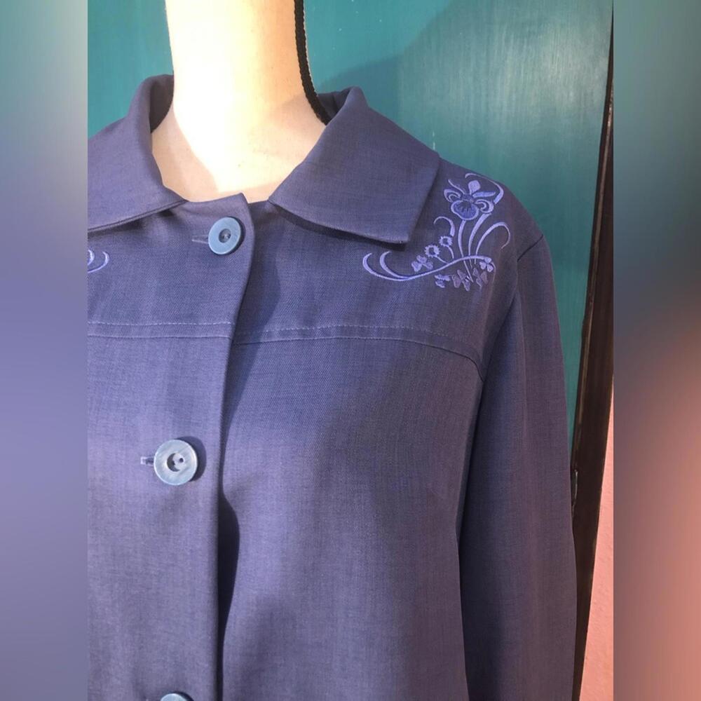 Vintage Embroidered 3/4 Sleeve Chunky Button Coat - Picture 8 of 9